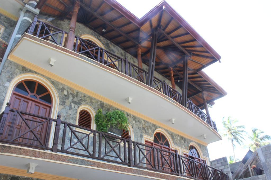 Warahena Beach Hotel เบนโตตา ภายนอก รูปภาพ