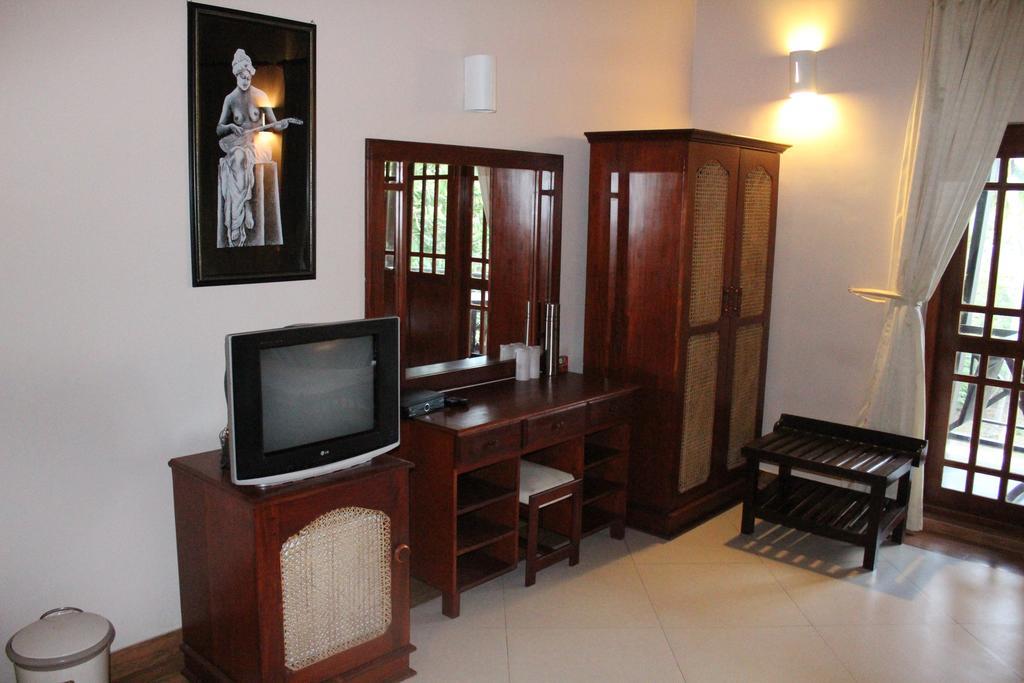 Warahena Beach Hotel เบนโตตา ภายนอก รูปภาพ