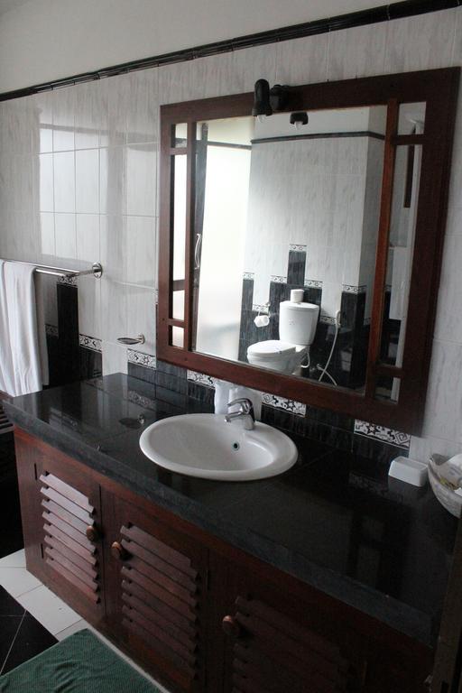 Warahena Beach Hotel เบนโตตา ภายนอก รูปภาพ